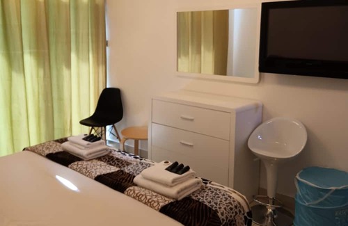 Dubai Apartment | Remarkable 2-Bed Apartment in Dubai