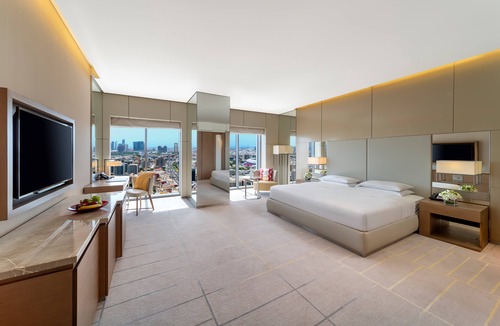 Bur Dubai Hotel | Hyatt Regency Dubai Creek Heights