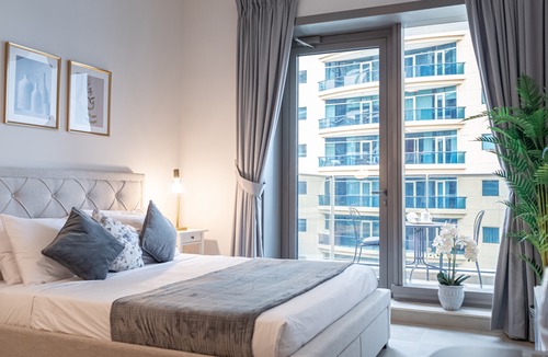 Dubai Marina Hotel | Amazing Studio in Sparkle Towers