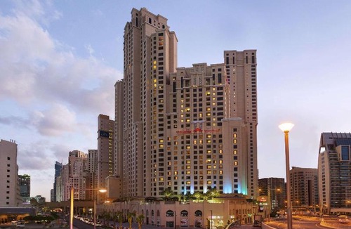 Dubai Marina Hotel | Ramada Hotel & Suites by Wyndham JBR