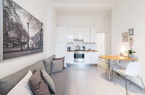 Zona Farini Apartment | Isola Cozy Flat - M3 Maciachini & Zara Underground