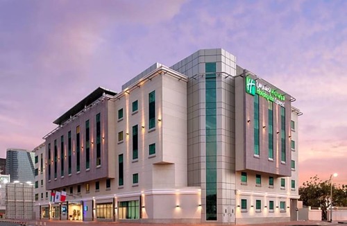Al Wasl Hotel | 2-Star Hotel ∙ Holiday Inn Express Dubai Safa Park, an IHG Hotel