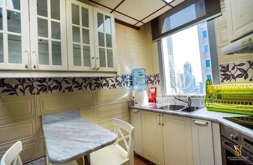Jumeirah Apartment | Everyday free housekeeping provided, marina view