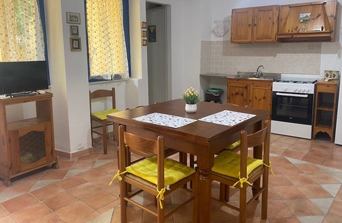 Dorgali House | La casa di Mariedda - Four Bedroom House, Sleeps 8