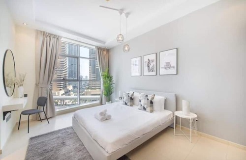 Jumeirah Apartment | WOW! Panoramic 2 Bedroom, 10-min walk to the Beach