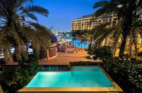 Jadaf Apartment | FIRST CLASS 3BR Elegant Palazzo Versace Suite