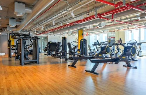 Al Mamzar Apartment | Tantalizing 2 bed that sleeps 4