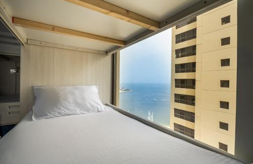 Dubai Marina Hostel | YouSleep Hostel - Beach View - 5 min from metro