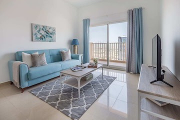 Bright and Spacious 1BR in IMPZ!